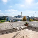 Apartamento Dimora D'arte Speciale Tarshito