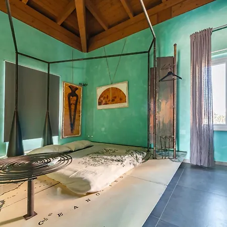 Dimora D'arte Speciale Tarshito * Bari